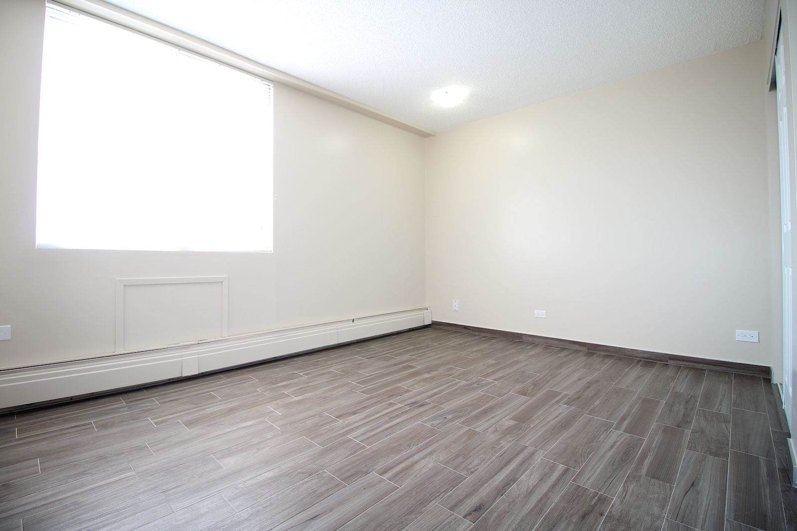 12 Elegant Discount Hardwood Flooring Calgary 2024 free download discount hardwood flooring calgary of calgary apartment for rent downtown heart of downtown this clean throughout completely renovated 2 bedroom stunning apartment