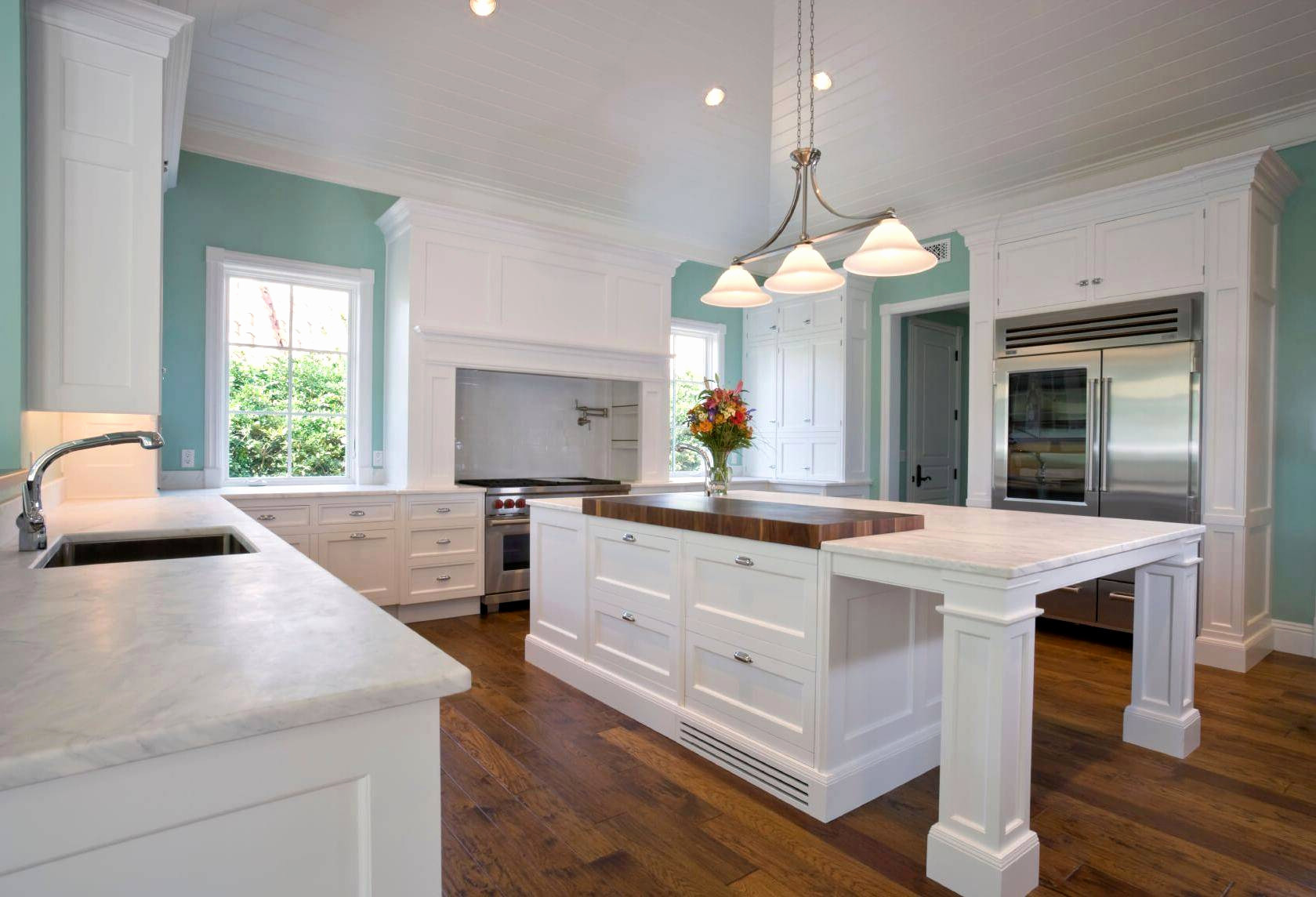 12 Stylish Grey Hardwood Floors with White Cabinets 2024 free download grey hardwood floors with white cabinets of white kitchen cabinets with dark wood floors beautiful kitchens with pertaining to white kitchen cabinets with dark wood floors beautiful kitchens