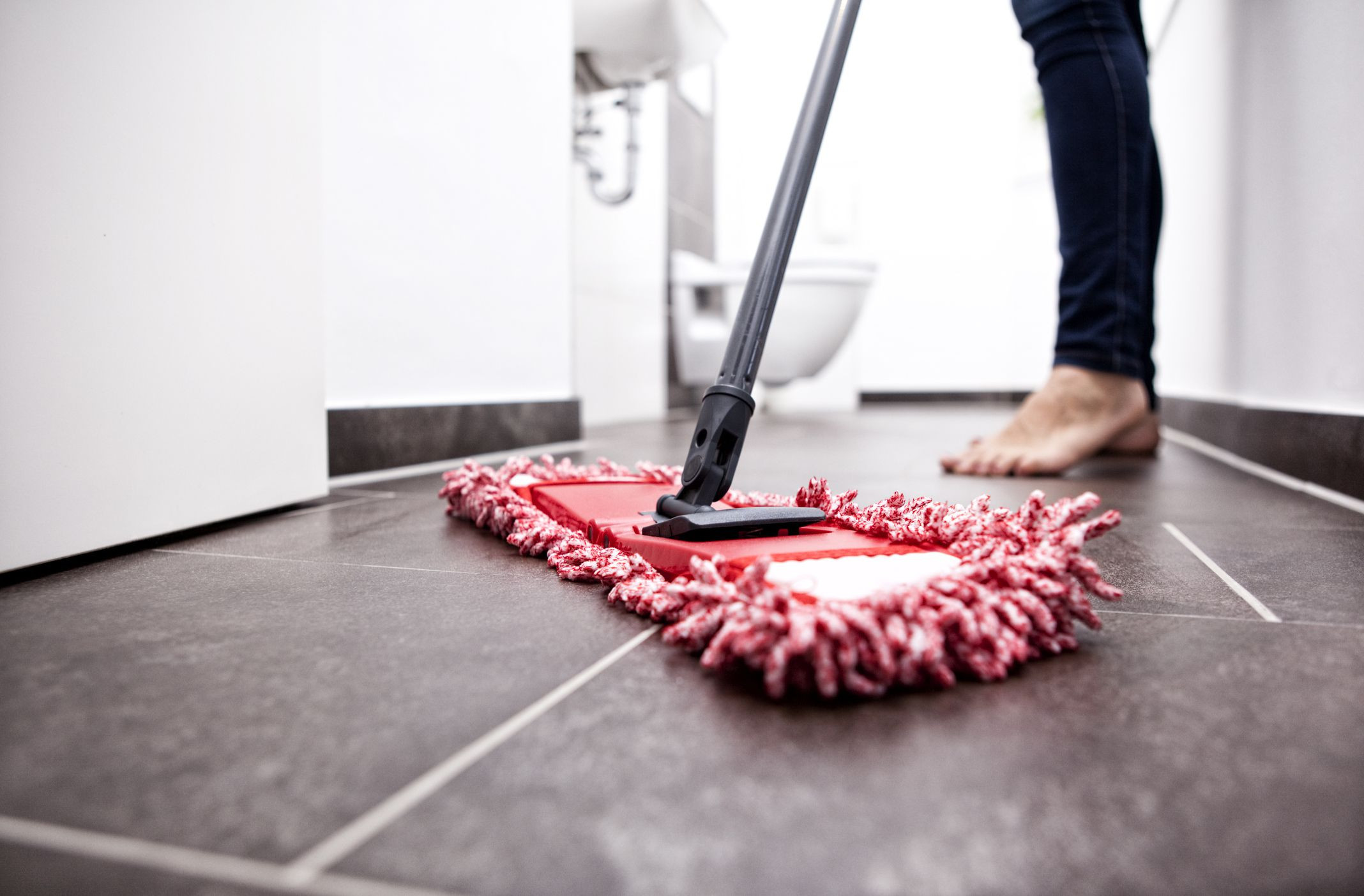 17 Nice Hardwood Floor Cleaning with White Vinegar 2024 free download hardwood floor cleaning with white vinegar of how to clean and care for a laminate floor pertaining to wipinglaminatefloor gettyimages 588494491 59ed684c0d327a001058db25