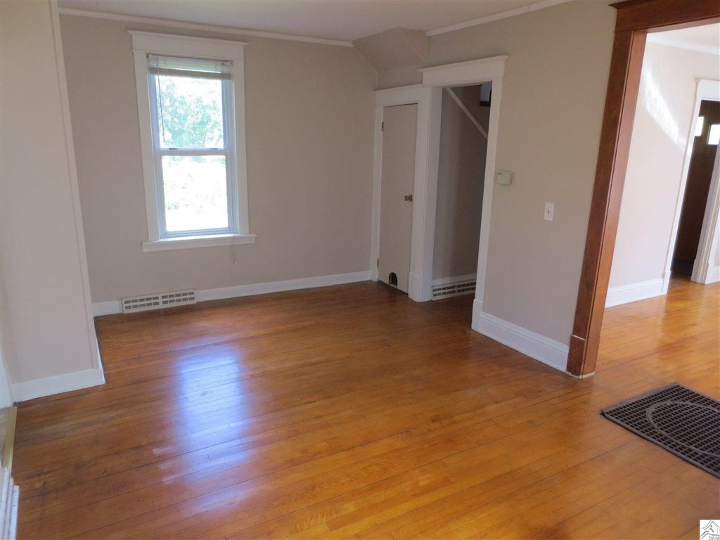 17 Famous Hardwood Floor Refinishing Duluth Mn 2024 free download hardwood floor refinishing duluth mn of 1107 w 3rd st heirloom property management duluth mn inside 1100