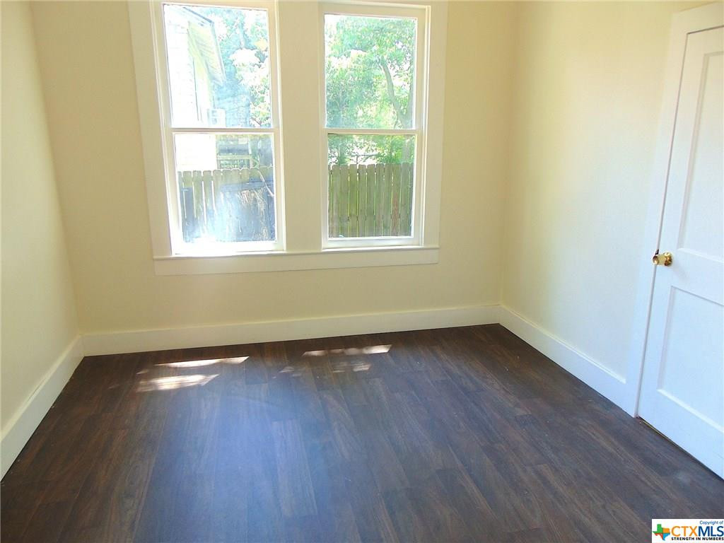 28 Recommended Hardwood Floor Refinishing fort Collins 2024 free download hardwood floor refinishing fort collins of 1206 n avenue g shiner tx 77984 better homes and gardens real throughout 1206 n avenue g shiner tx 77984