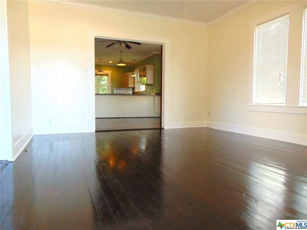 28 Recommended Hardwood Floor Refinishing fort Collins 2024 free download hardwood floor refinishing fort collins of 1206 n avenue g shiner tx 77984 better homes and gardens real with regard to 1206 n avenue g shiner tx 77984