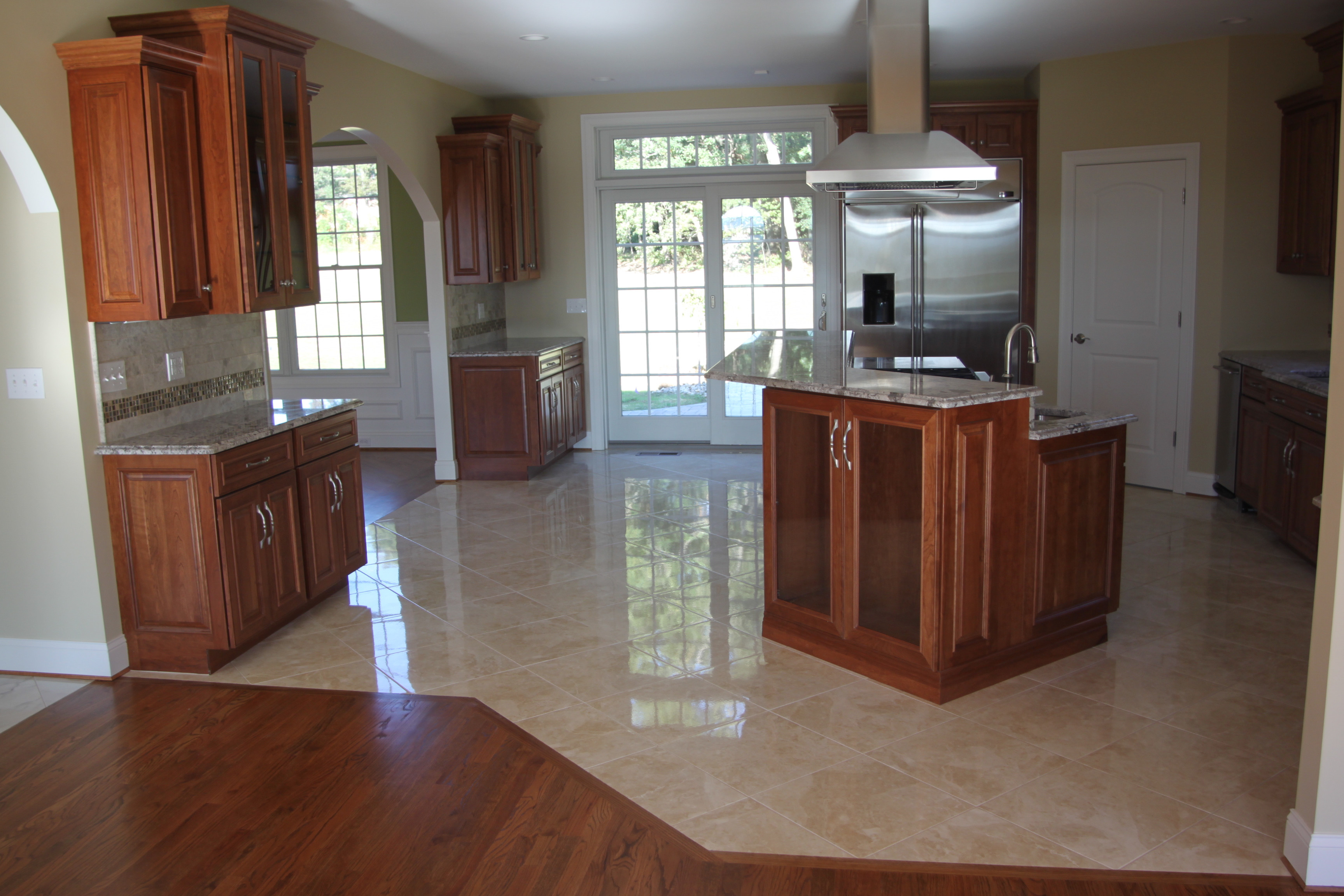 14 Stunning Hardwood Floor Refinishing Longview Wa 2024 free download hardwood floor refinishing longview wa of should your flooring match your kitchen cabinets or countertops with floor wall tile