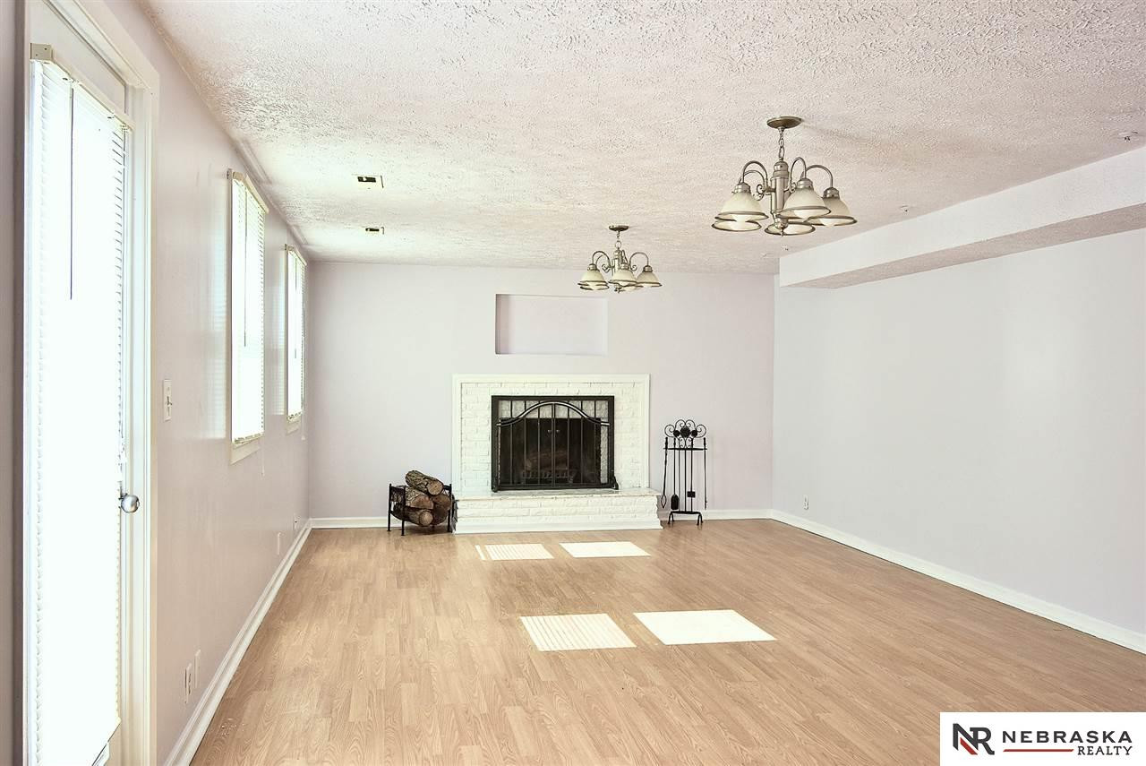 21 Great Hardwood Floor Refinishing Omaha Ne 2024 free download hardwood floor refinishing omaha ne of 7006 wood lane drive la vista 68128 berkshire hathaway home inside 7006 wood lane drive la vista ne 68128