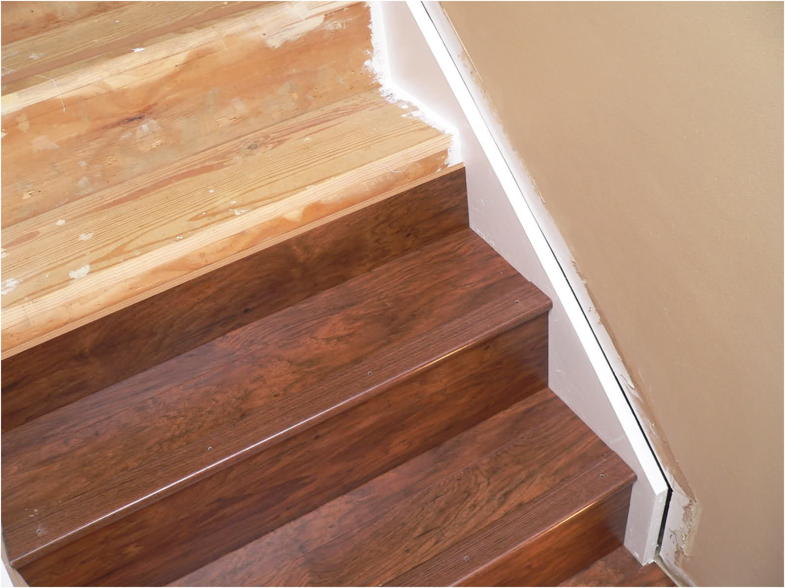 18 Ideal Hardwood Floor Transition to Stairs 2024 free download hardwood floor transition to stairs of 10 special laying hardwood on stairs staircase inside for laying hardwood on stairs awesome 14 trending tile landing to wood stair transition best stai