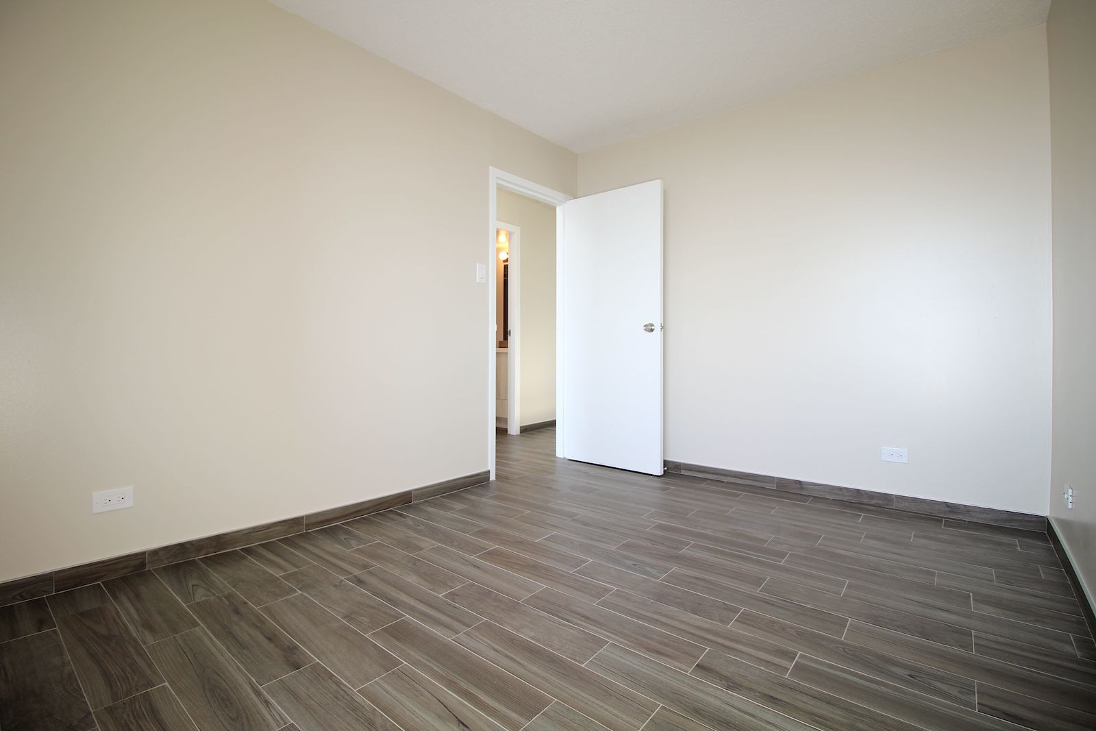 26 Unique Hardwood Flooring Sale Calgary 2024 free download hardwood flooring sale calgary of calgary apartment for rent downtown heart of downtown this clean with completely renovated 2 bedroom stunning apartment