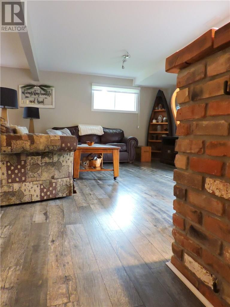 16 Stunning Hardwood Flooring Sale Ontario 2024 free download hardwood flooring sale ontario of 399900 for sale 20 stephens court simcoe detached home pertaining to 20 stephens court simcoe n3y4p3 detached for sale 30688892 39