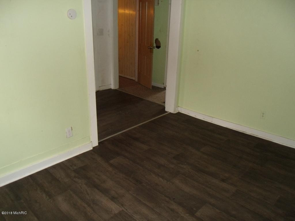 26 Great Paw Hardwood Flooring Kalamazoo Mi 2024 free download paw hardwood flooring kalamazoo mi of 312 s la grave street paw paw 49079 mls 18006664 jaqua realtors for 312 s la grave street paw paw mi 49079