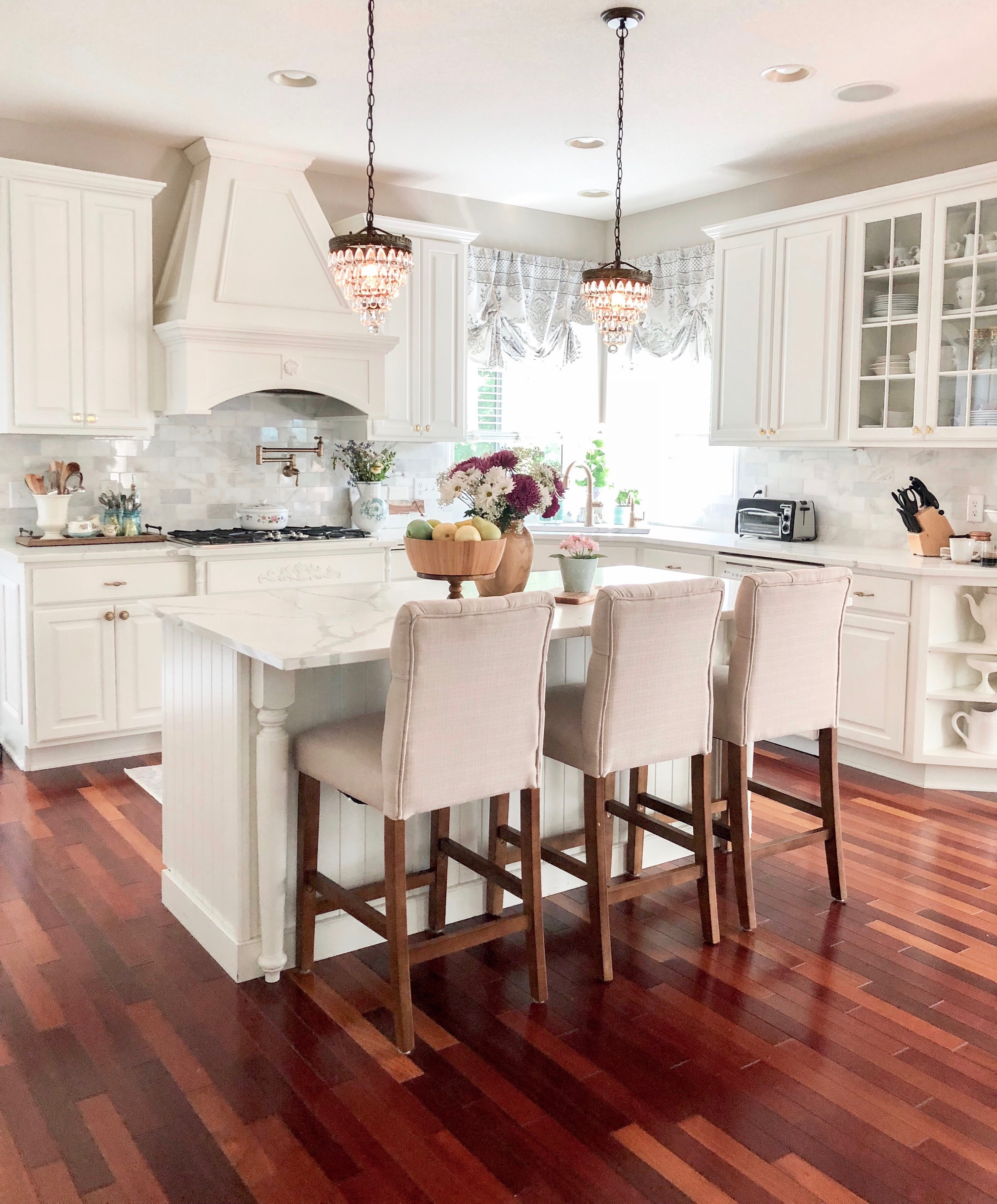 11 Lovely Selecting Hardwood Floor Color 2024 free download selecting hardwood floor color of new hard wood floors selection process styled with lace pertaining to this is a before photo without edits of the kitchen with the brazilian cherry floor yo