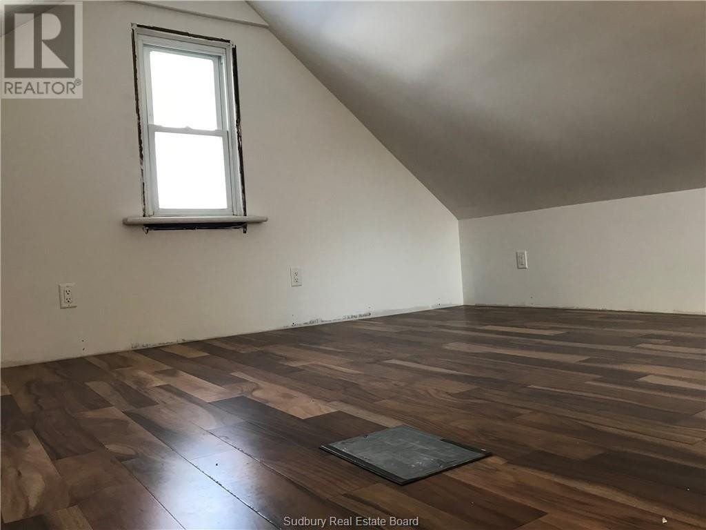 26 attractive total Hardwood Flooring Barrie Hours 2024 free download total hardwood flooring barrie hours of 1536 weller st sudbury on p3b1l1 for sale re max 219471494 throughout 19977983 4